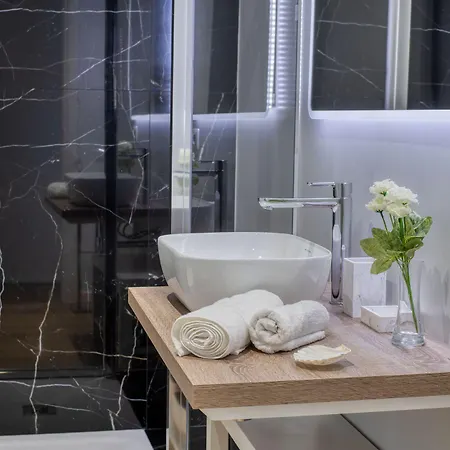 招待所 Izzhome Corso76 卡利亚里