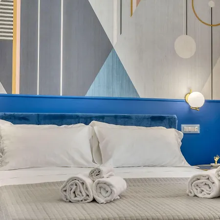Izzhome Corso76 3* Cagliari