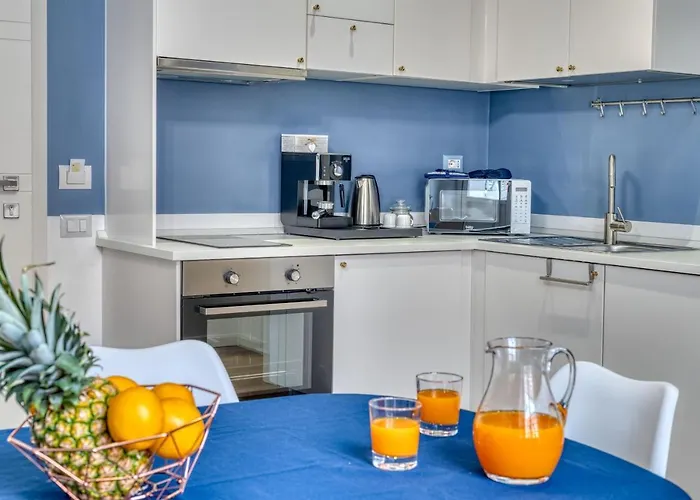 Izzhome Corso76 4* Cagliari